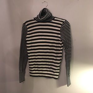 B&W Cotton/Cashmere Turtleneck